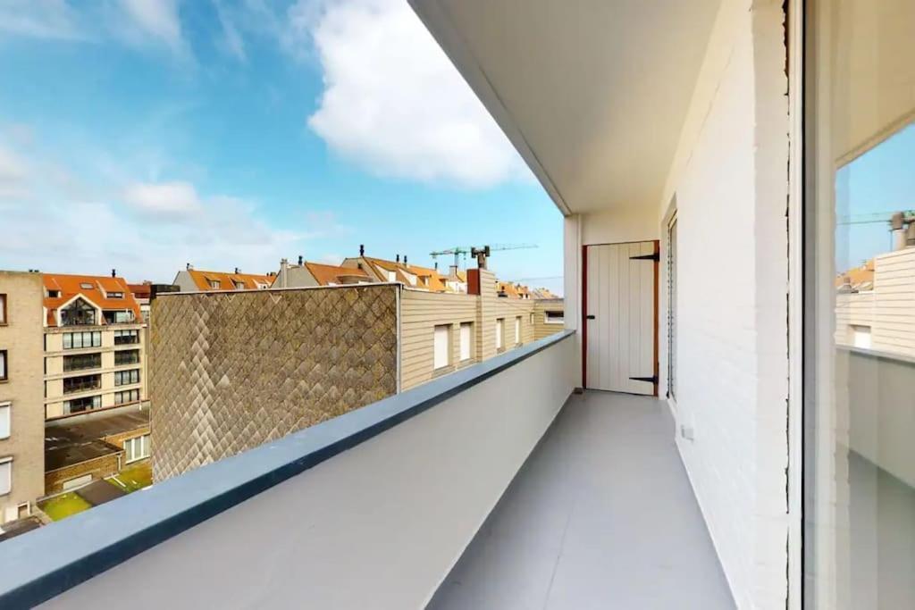 Apartment Lush 3bed/3bath Penthouse W Deck *