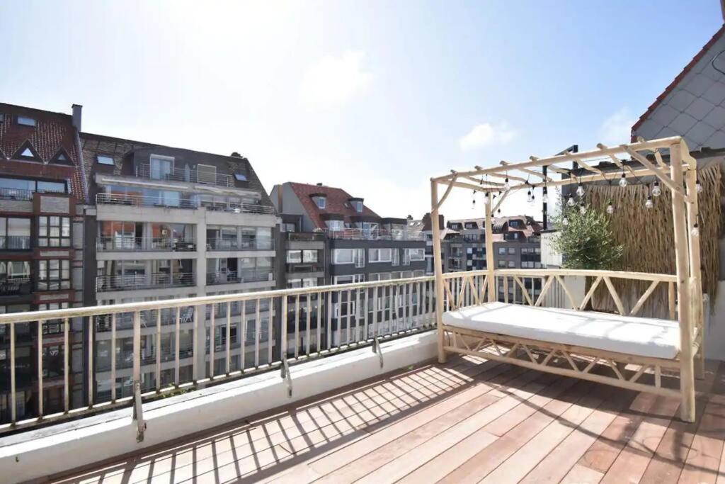 Lush 3bed/3bath Penthouse W Deck Apartment Knokke-Heist