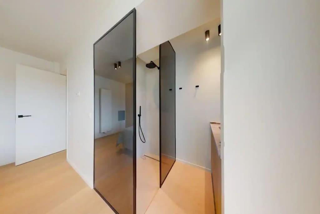 Lush 3bed/3bath Penthouse W Deck * Knokke-Heist